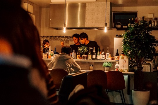 YORU. の店内カウンター